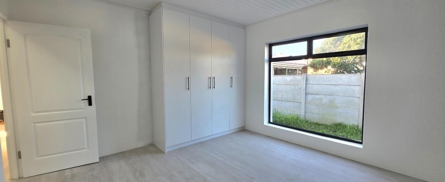 4 Bedroom Property for Sale in Franskraal Western Cape